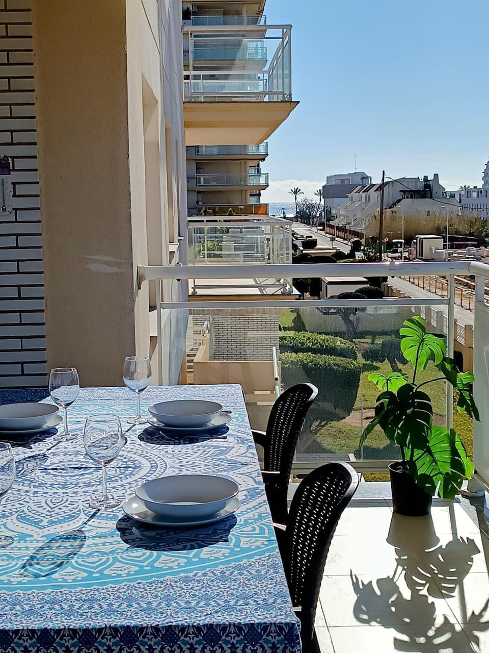 View (from property/room), Balcony/Terrace, Beach