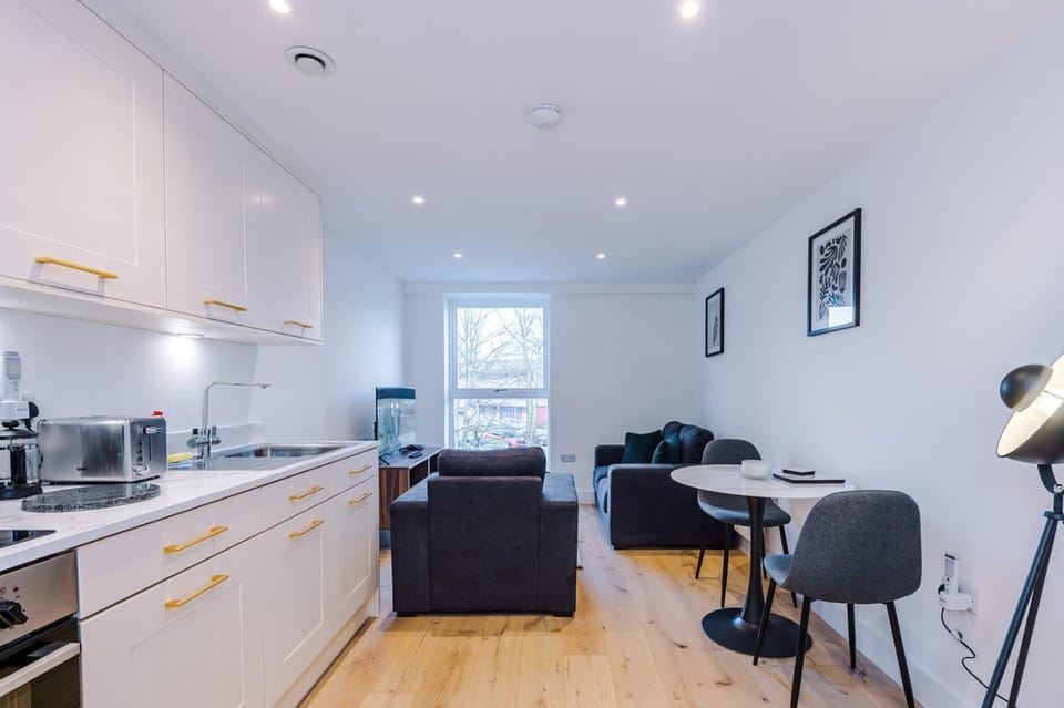 Cozy 1-Bedroom Getaway in Sale Apartment in England