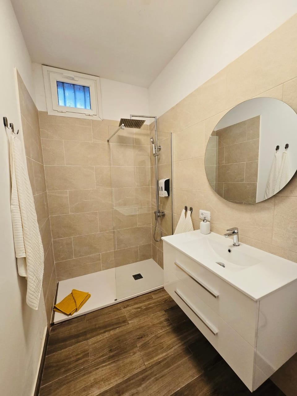 Shower, Bathroom