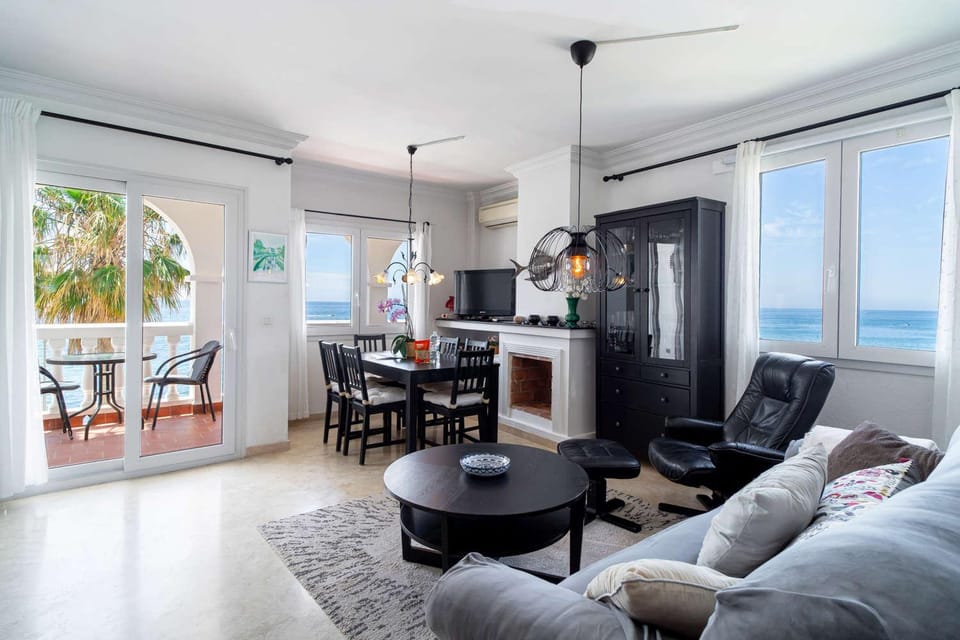 TV and multimedia, Dining area, Sea view