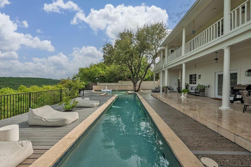 Chateau Lake Austin House in Lake Austin