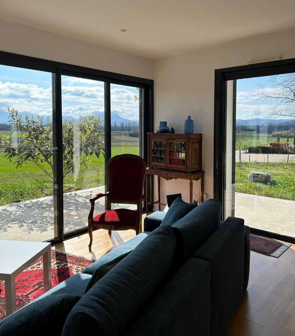 View (from property/room), View (from property/room), Living room