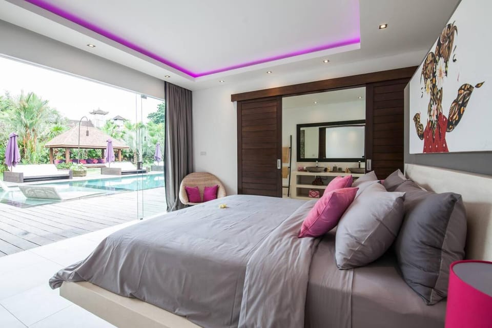 Seminyak Luxueuse villa 61 BR 18 personnes Villa in North Kuta