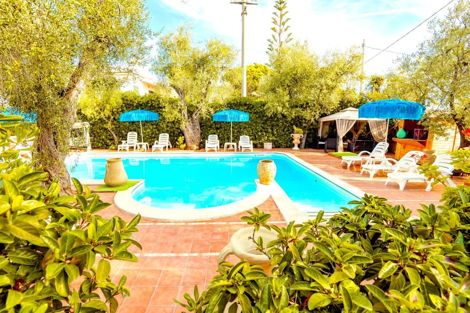 Solarium, Swimming pool, Swimming pool