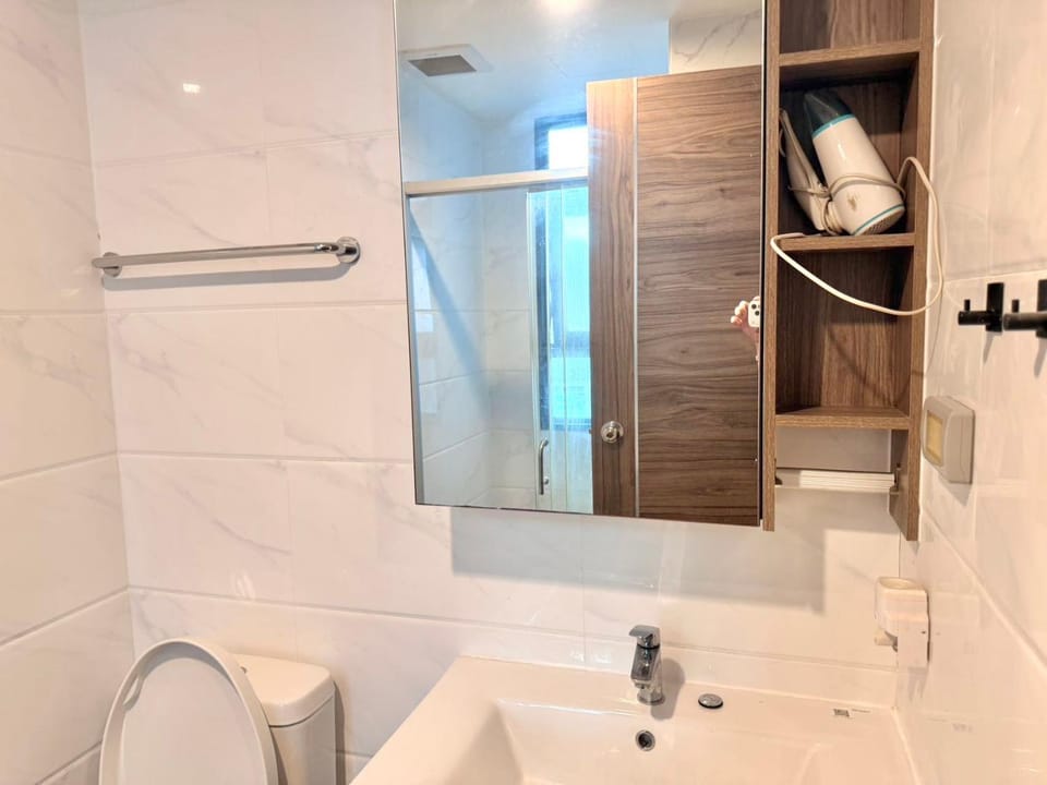 曼谷繁华地区公寓 免费上网 家居家电齐全 Apartment in Bangkok