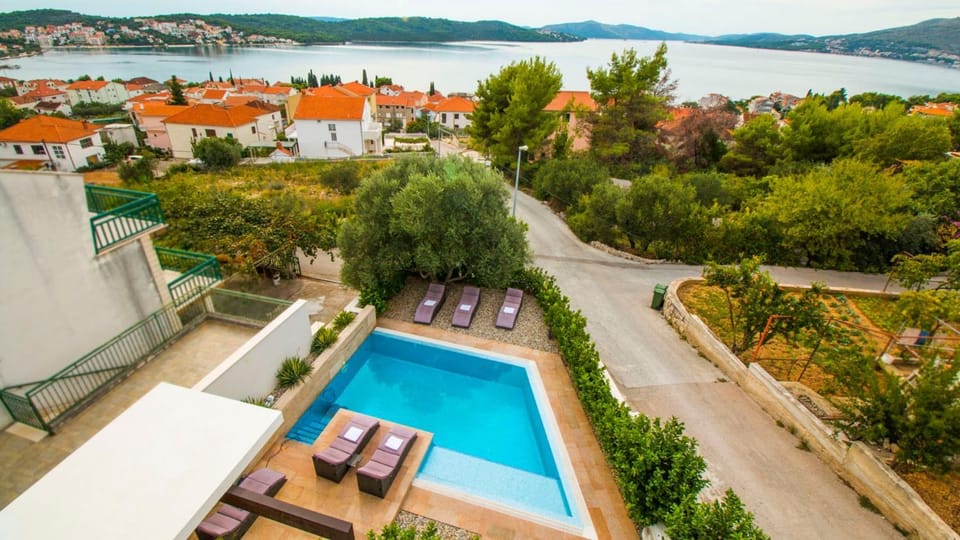 Pool view, Sea view, Swimming pool