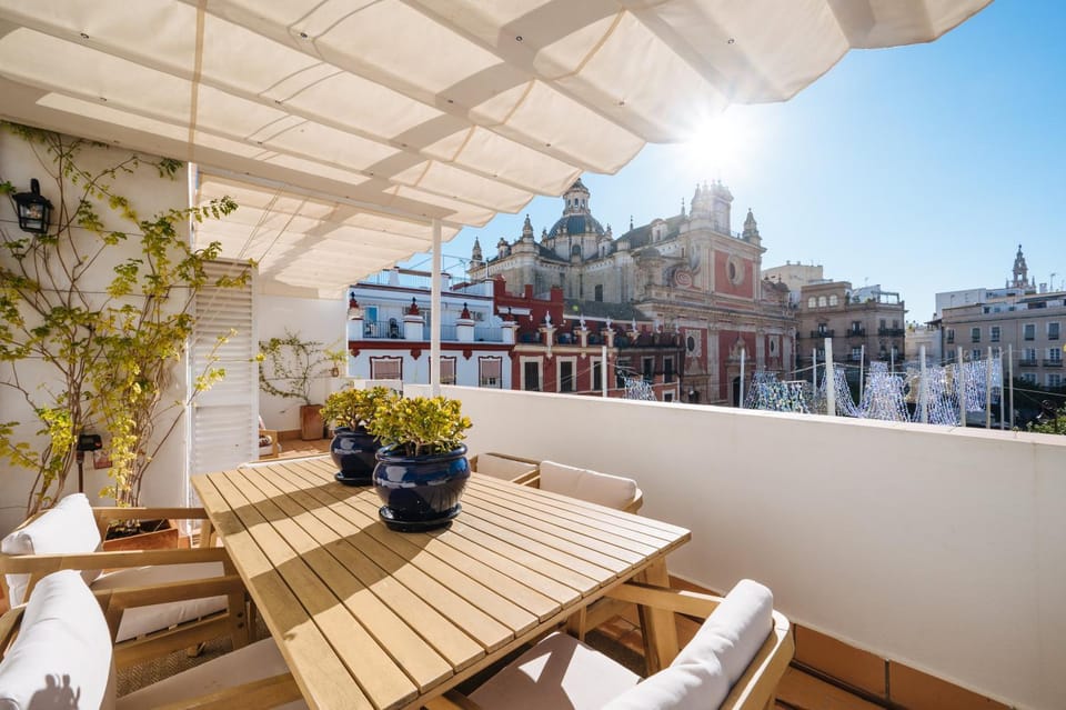 Balcony/Terrace, Dining area