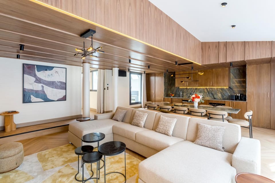 Living room, Seating area, Dining area, kitchen