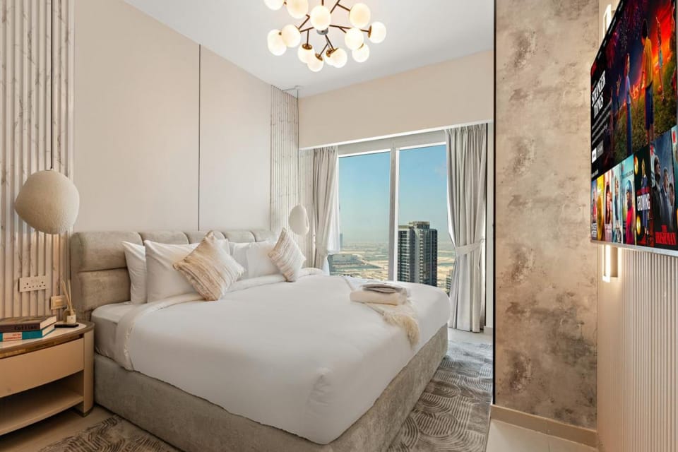 Desert Key Premium Gem in Gate Tower - Pool & Gym Apartment in Abu Dhabi