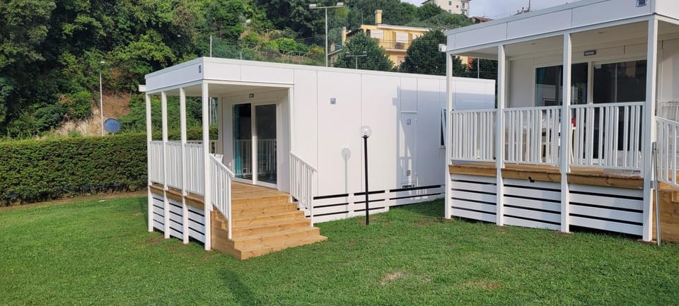 Property building, Facade/entrance, Garden view