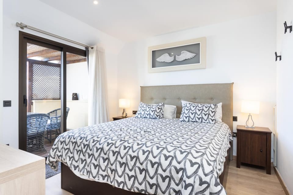 Home2Book Chic Penthouse with Terrace, Santa Cruz Apartment in Santa Cruz de Tenerife