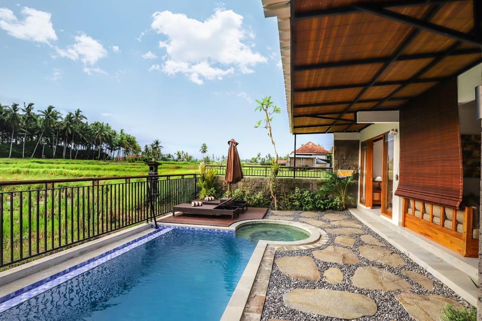 Property building, Swimming pool