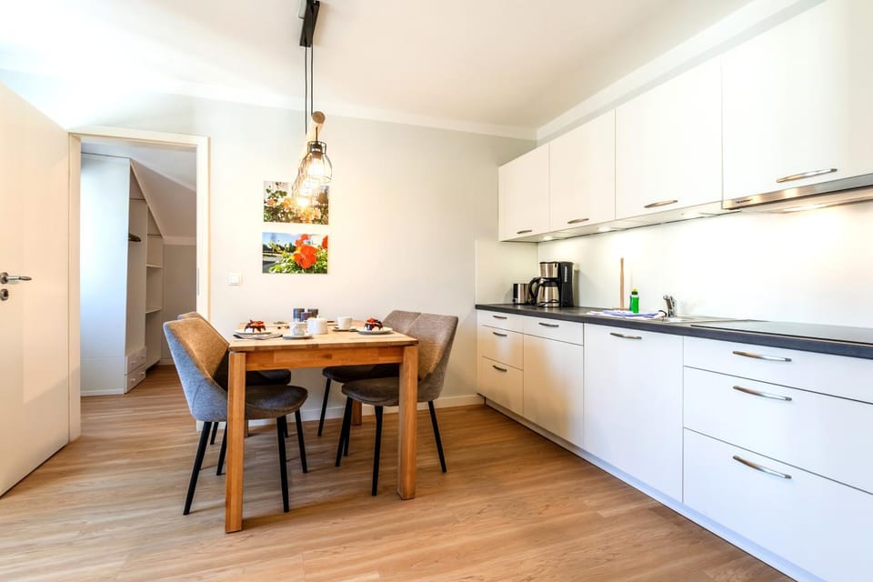 Villa Iduna Ferienwohnung No 8 - 2 OG ohne Balkon Apartment in Binz