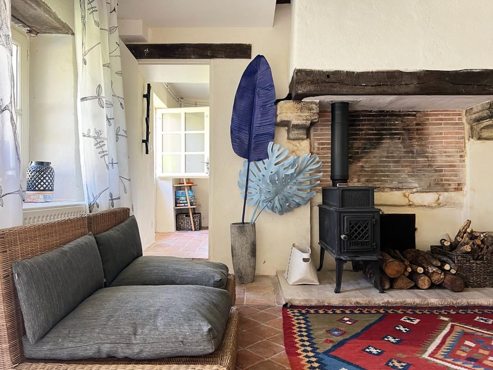 fireplace, kitchen