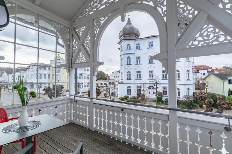 Villa Iduna Ferienwohnung No 6 - 1 OG mit Balkon nach Süden Apartment in Binz