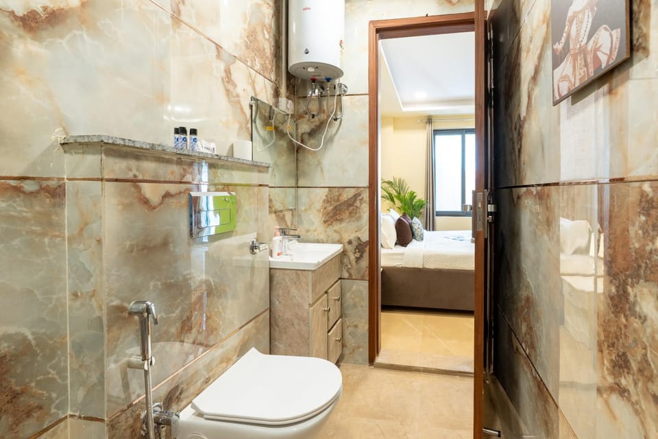 Bathroom, towels