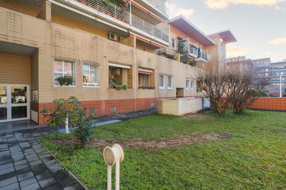 Property building, Garden view