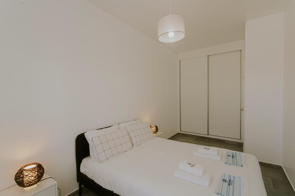 Bed, Photo of the whole room, Bedroom, towels, wardrobe