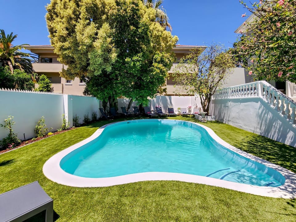 Garden, Swimming pool