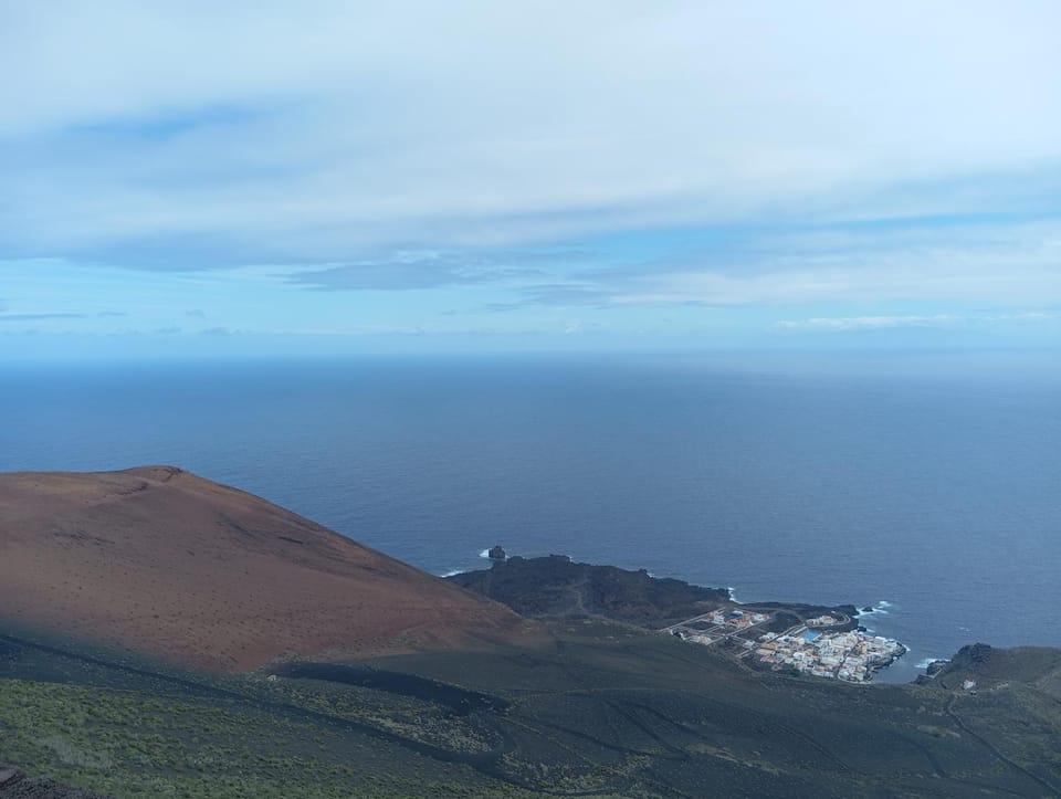 Nearby landmark, Natural landscape, Mountain view, Sea view
