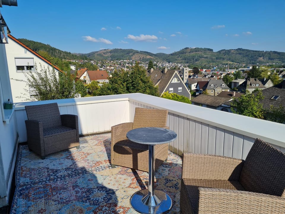Natural landscape, View (from property/room), Balcony/Terrace, Seating area, Mountain view