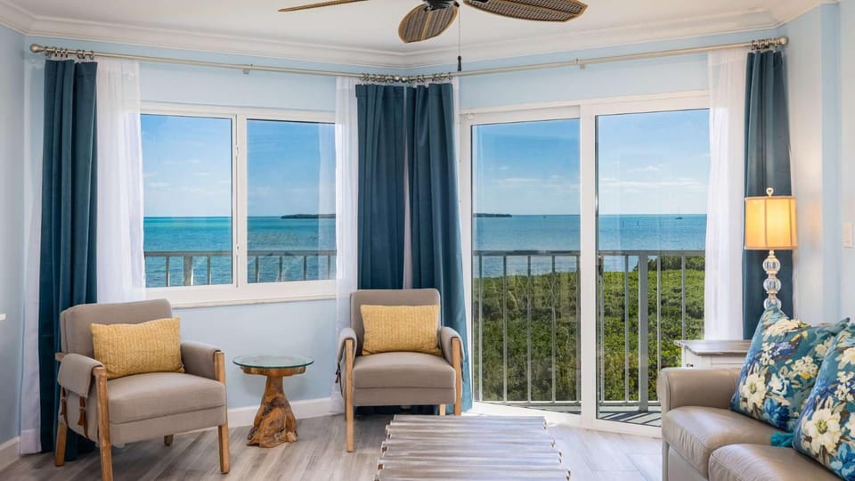 Ocean View Treehouse Double King Suite 3403 House in Tavernier
