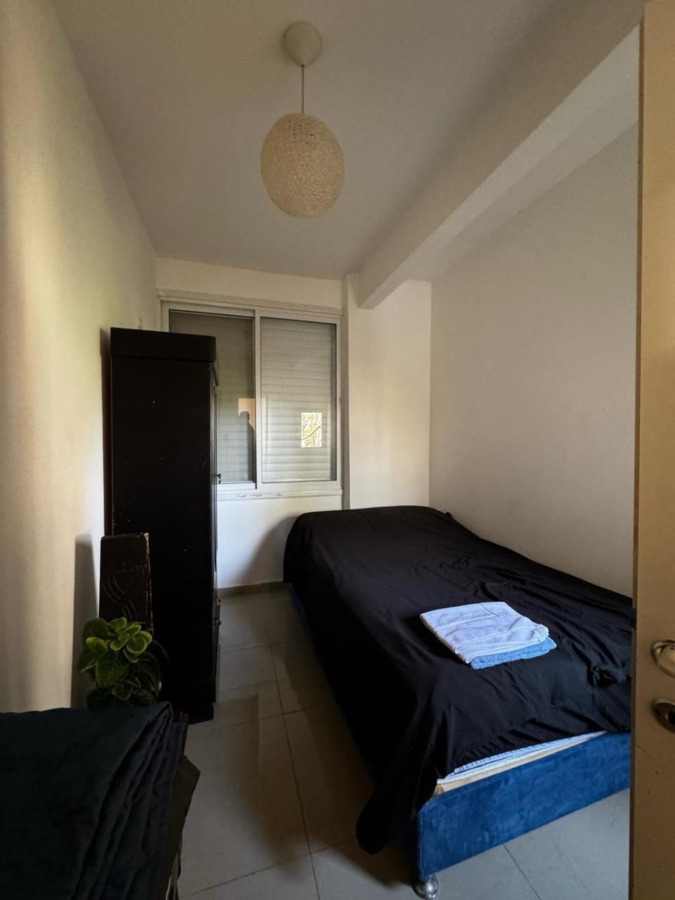 Bedroom, towels, towels, wardrobe