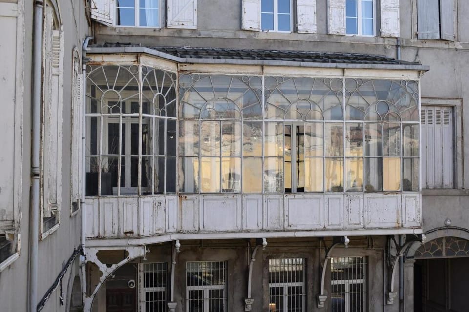 L'Opaline Apartment in Carcassonne