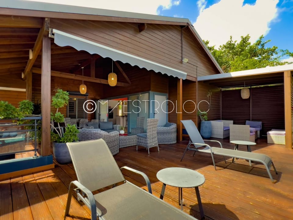 Property building, Patio, Day, View (from property/room), Balcony/Terrace, sunbed