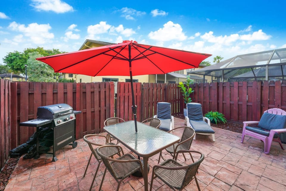 Patio, BBQ facilities, Seating area, sunbed