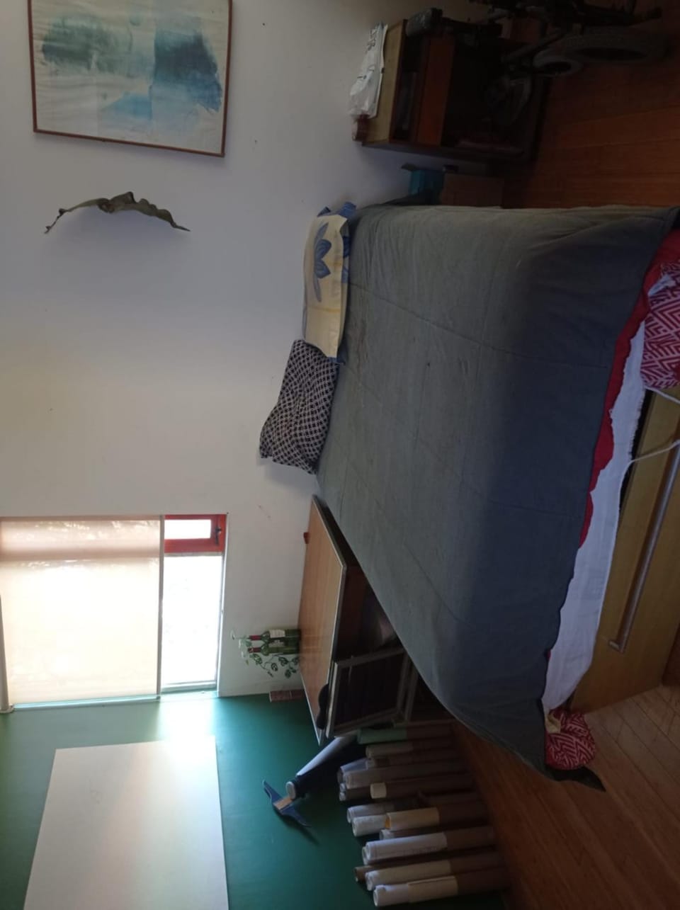 recamara completa, ropa de cama, closet, baño completo, áreas comunes, cocina completa y equipada, sala, comedor, terraza, cajón de estacionamiento, internet, y televisión por cable Apartment in Morelia