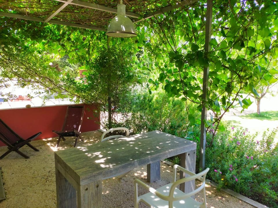 Mas de charme au pied des Alpilles Bed and Breakfast in Arles