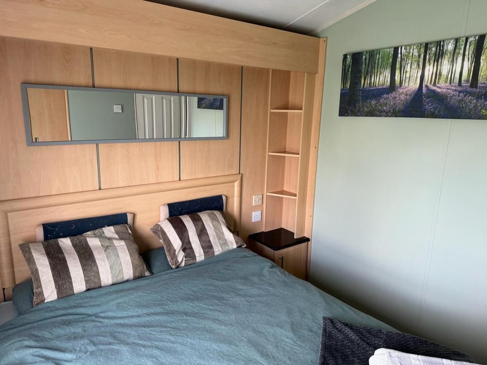 2 Bed Mobile Home Sea View, Fair Ways Campground/ 
RV Resort in Eastchurch
