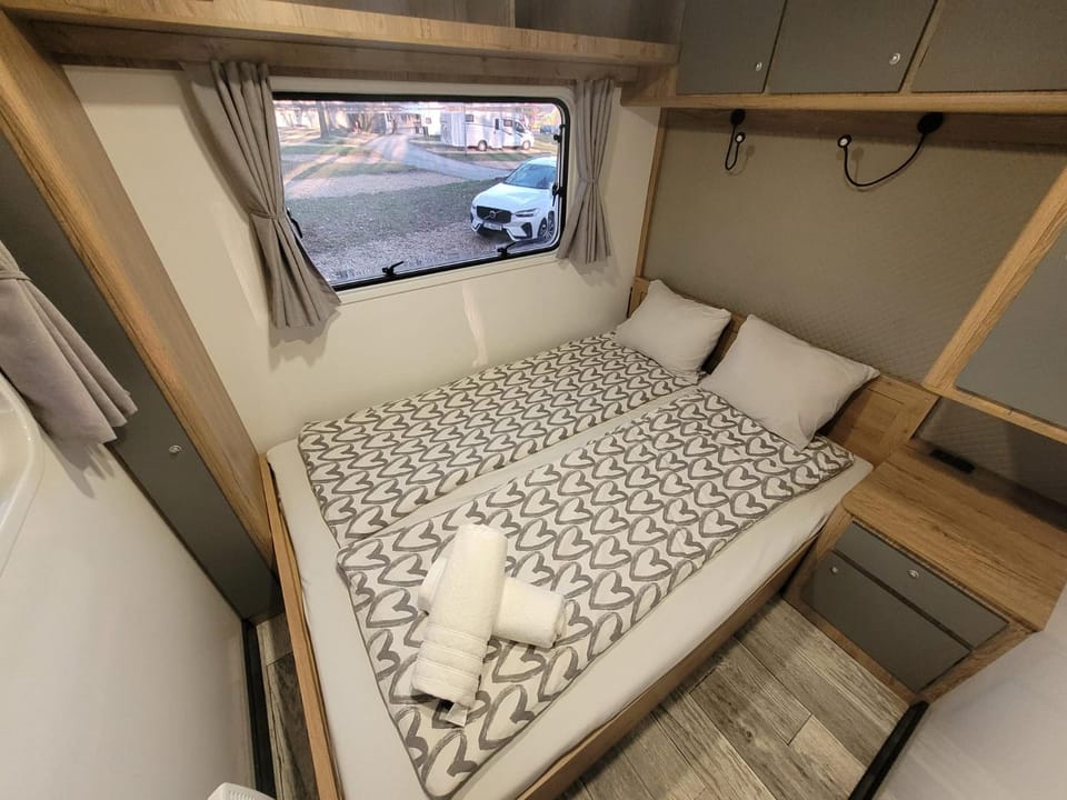 Bed, TV and multimedia