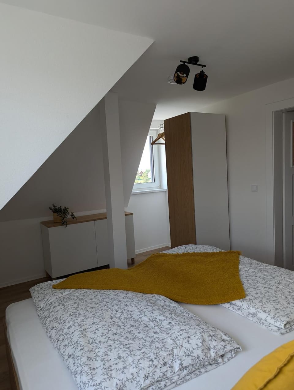 Bedroom, wardrobe