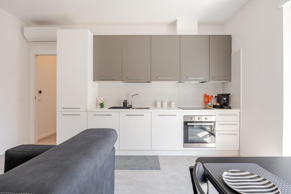 Kitchen or kitchenette, Living room, Seating area