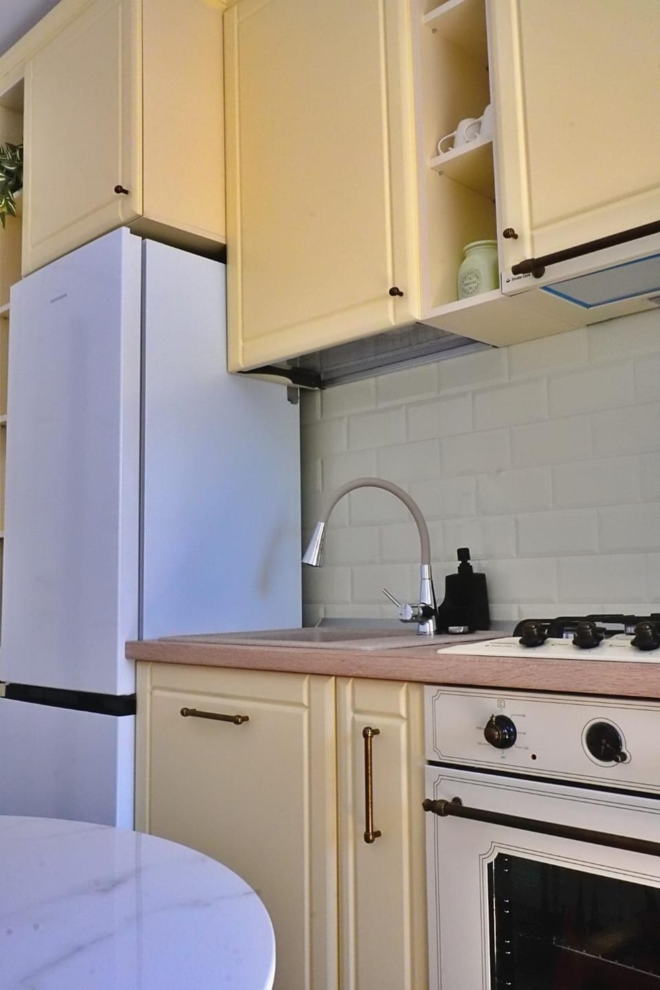 Kitchen or kitchenette