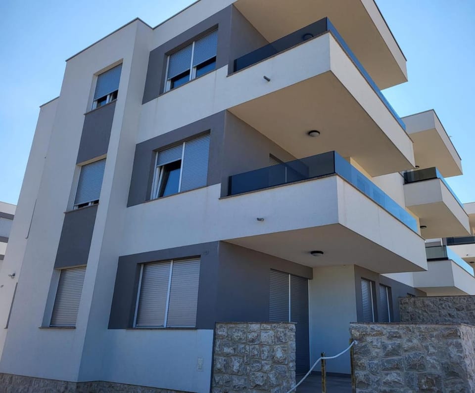 Property building, Balcony/Terrace