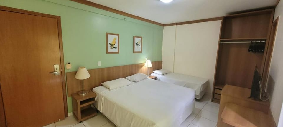 Golden Dolphin Grand Hotel 410 - Suíte - 3 hospedes e 1 criança até 5 anos - Caldas Novas - Goiás Apartment in State of Goiás