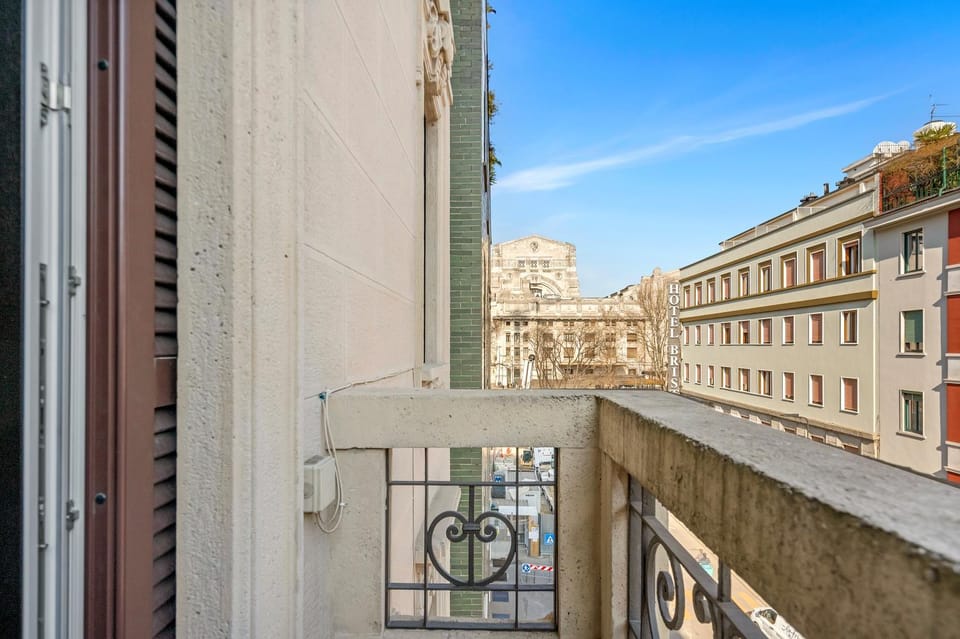 View (from property/room), Balcony/Terrace, City view