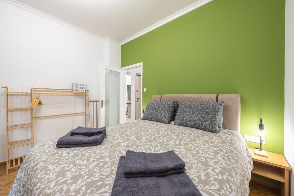 Stylish Luxury Apartment at Ampelokipi metro station Apartment in Athens