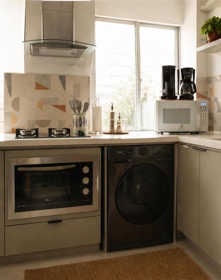 Coffee/tea facilities, Kitchen or kitchenette, stove, dryer