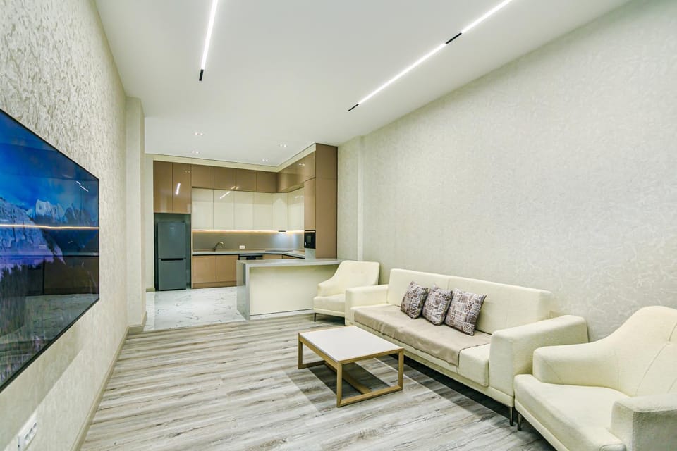 TV and multimedia, Kitchen or kitchenette, Living room