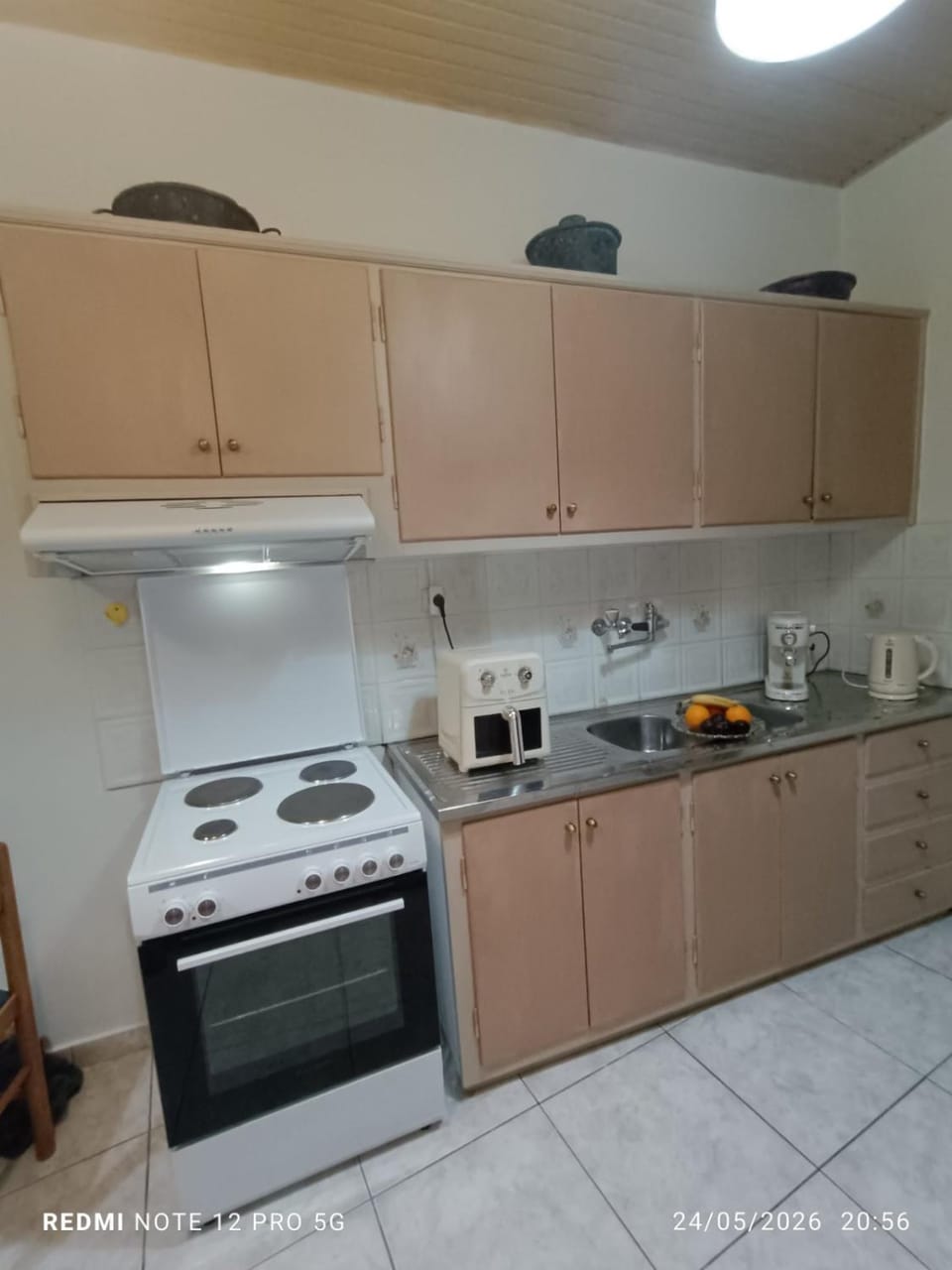 Kitchen or kitchenette, stove, toaster, kitchen, kitchen