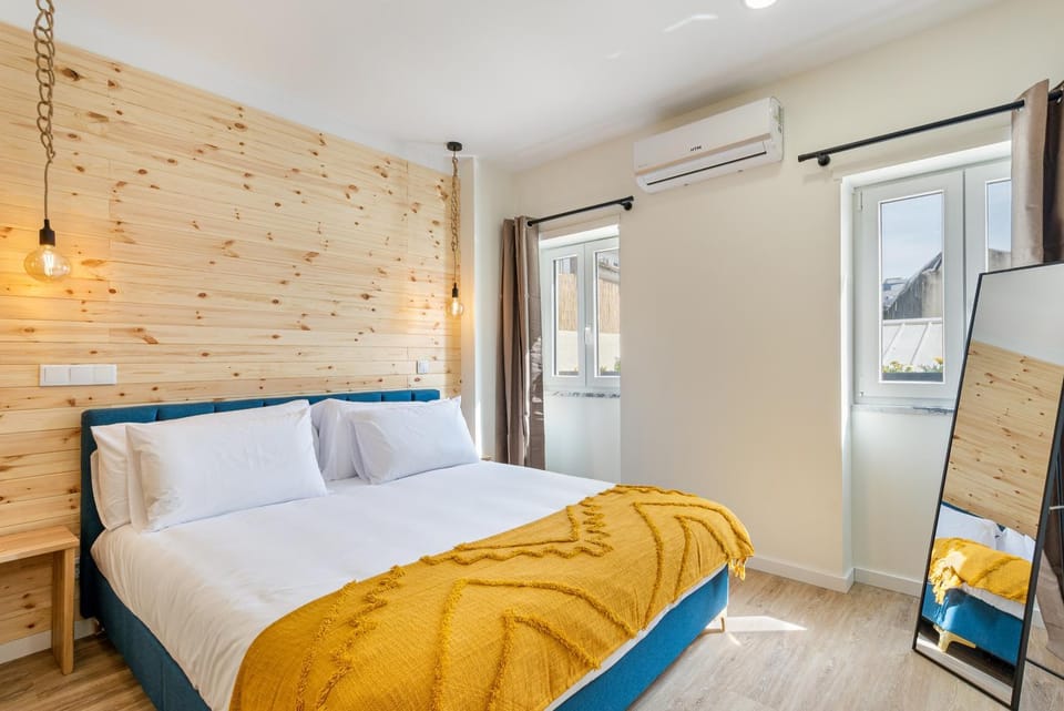 Bed, Bedroom