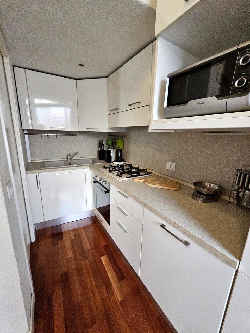 Kitchen or kitchenette, oven, stove