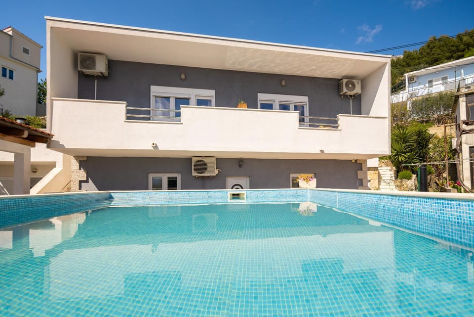 Property building, Swimming pool