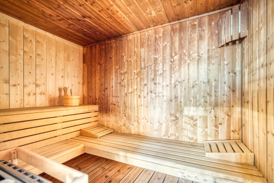 Chalet Arktic - Catered Chalet - Sleeps 14 Chalet in Tignes