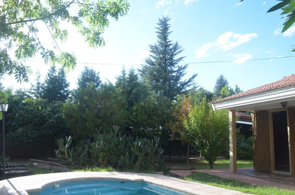 Property building, Garden, Garden view, Swimming pool