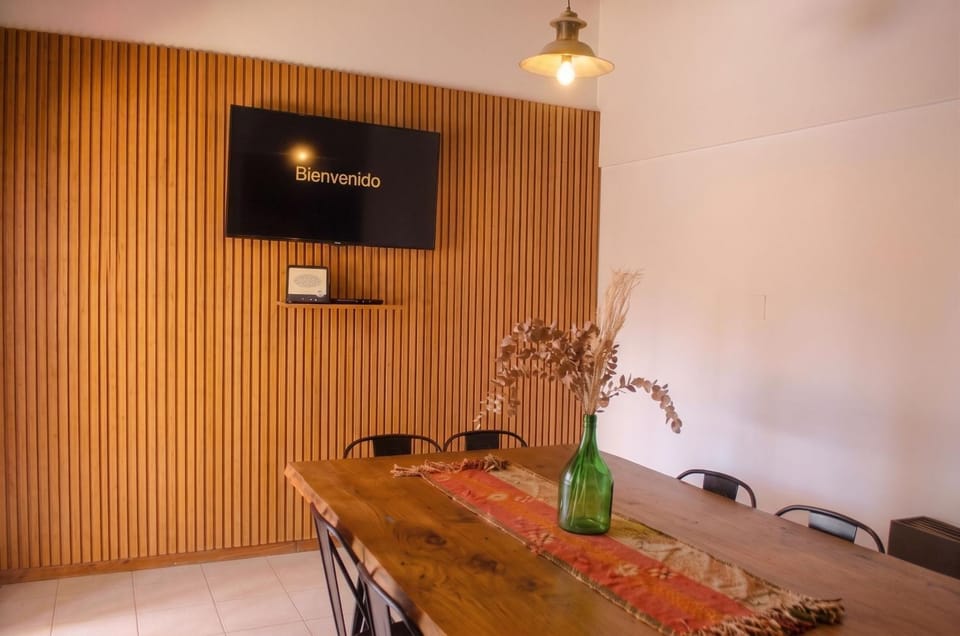 Communal lounge/ TV room, TV and multimedia
